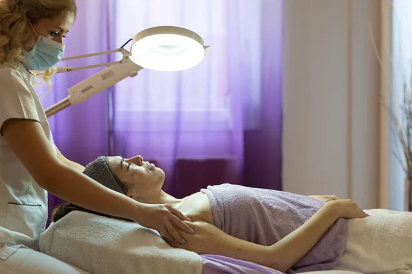 Spa Resort Beauty Health Concept Beautiful Woman Spa Salon Getting — Stock Photo, Image