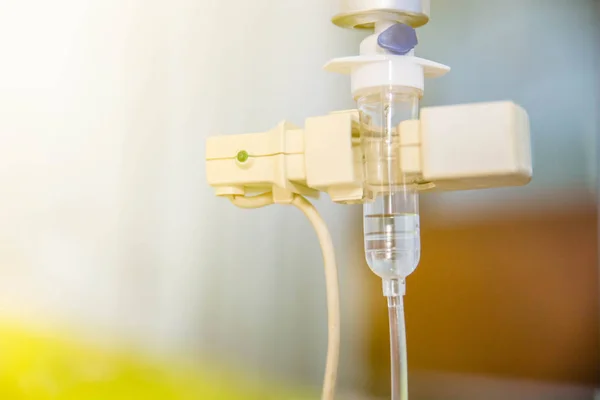 Saline bag and saline for intravenous infusion for patient in ho — Stock Photo, Image