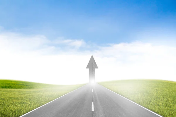 Comience Carretera Campo Fondo Del Cielo Azul — Foto de Stock