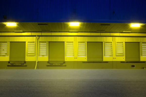 Armazém Noturno Estrada — Fotografia de Stock