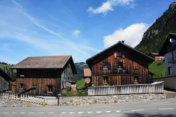 Dorf in Lichtenstein im Sommer — Stockfoto