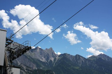 İsviçre Alpleri'nde Kaldır