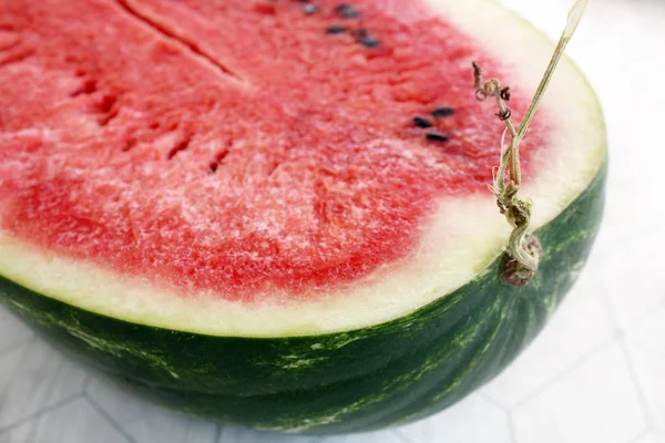 Wassermelone Auf Dem Tisch — Stockfoto