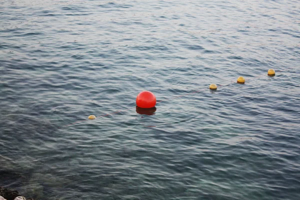 Mer Adriatique Avec Bouées Billes — Photo