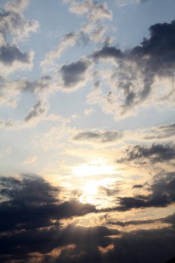 Gündoğumu ile manzara