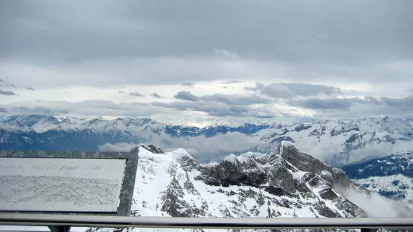 Horní části Alp ve Švýcarsku — Stock fotografie