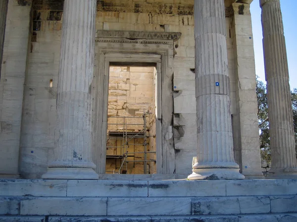 Akropolis med kolumn i Athen Grekland — Stockfoto