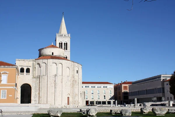 Igreja Com Bell Tower Croácia Zadar — Fotografia de Stock