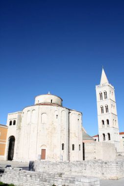 Kilise çan kulesinde Hırvatistan Zadar ile