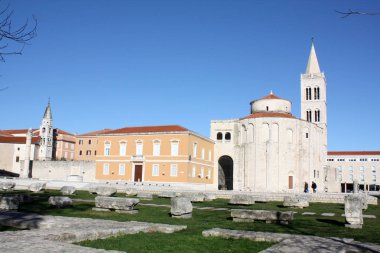 Kilise çan kulesinde Hırvatistan Zadar ile