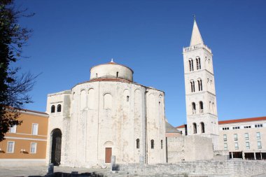 Kilise çan kulesinde Hırvatistan Zadar ile