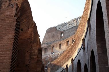 Colosseum gündüz Rom İtalya