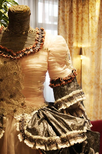 Платье Старой Женщины Венеции — стоковое фото