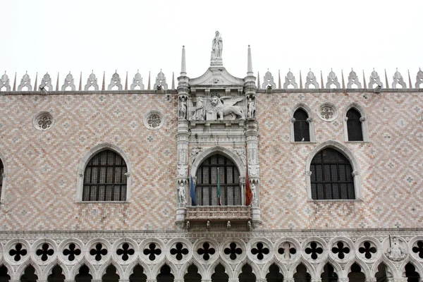 Arquitectura Venecia Antigua Casa Con León —  Fotos de Stock