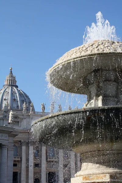 Fonte Basílica São Pedro Cidade Vaticano — Fotografia de Stock