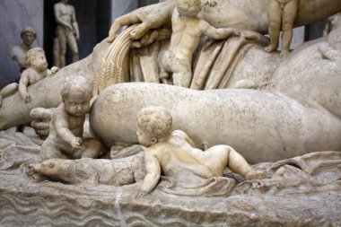 Nehir-Tanrısı Nil (Yunanca Neilos). Pio-Clementino Müzesi, Vatikan Şehri