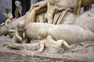 Nehir-Tanrısı Nil Yunan Neilos. Pio-Clementino Müzesi, Vatikan şehri