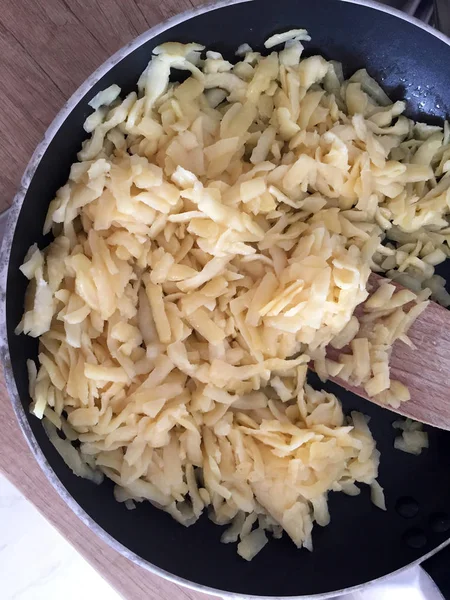 Schweizisk Rösti Matlagning Köket — Stockfoto