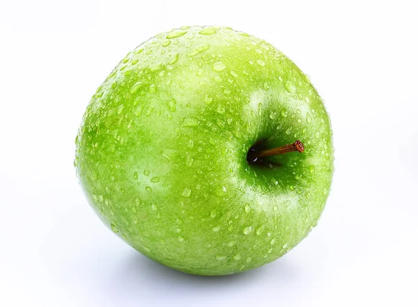 Manzana verde con gotas — Foto de Stock