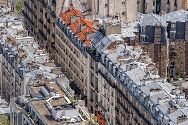 Toits paris et vue sur la ville du bâtiment — Photo