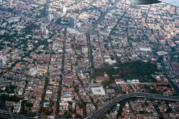 Vista aérea de la ciudad de México panorama del paisaje urbano — Foto de Stock