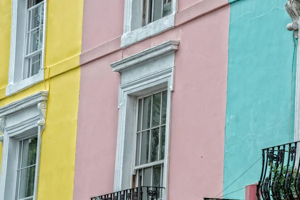 Portobello road street Λονδίνου πολύχρωμα κτίρια — Φωτογραφία Αρχείου