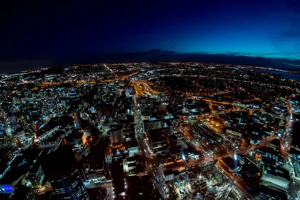 Auckland nacht weergave luchtfoto panorama — Stockfoto