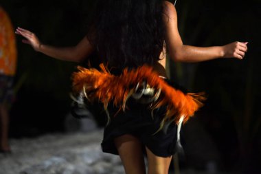 Polinezya dansçı hula hareket etkisi