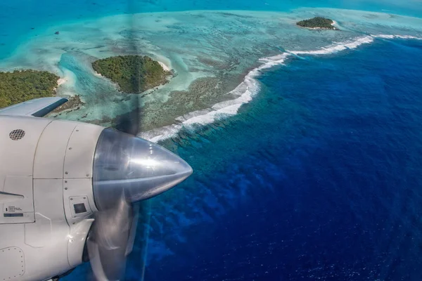 Aitutaki Polynesia Cook Island aerial view from airplane — Stock Photo, Image