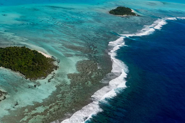 Aitutaki Polinesia Vista aérea de la isla Cook desde el avión —  Fotos de Stock