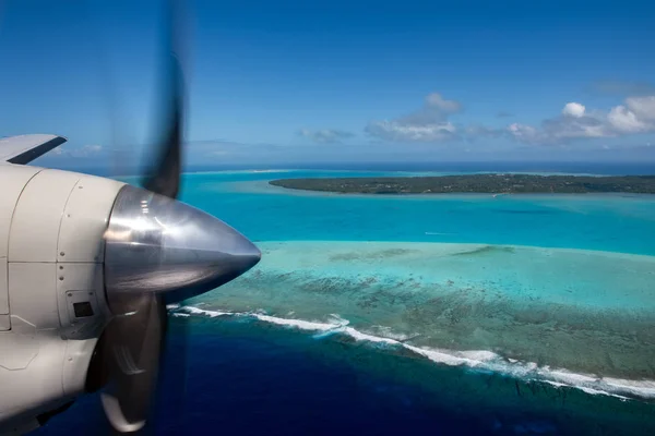 Aitutaki Polinesia Vista aérea de la isla Cook desde el avión — Foto de Stock