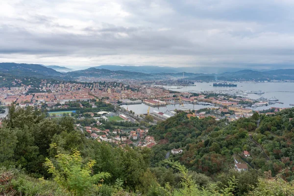 La Spezia cidade Itália vista aérea — Fotografia de Stock