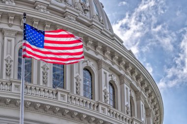 Washington dc capitol görünümü üzerinde bulutlu gökyüzü