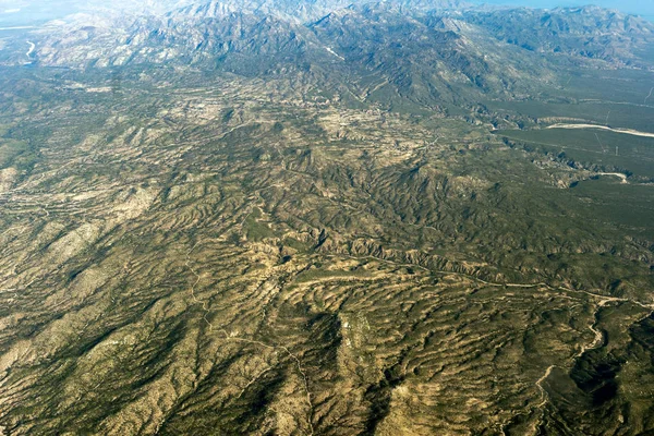 Campos de cultivo cerca de la ciudad de México vista aérea paisaje urbano panorama — Foto de Stock