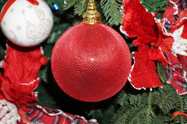 Christmas tree ornament at the market — Stock Photo, Image