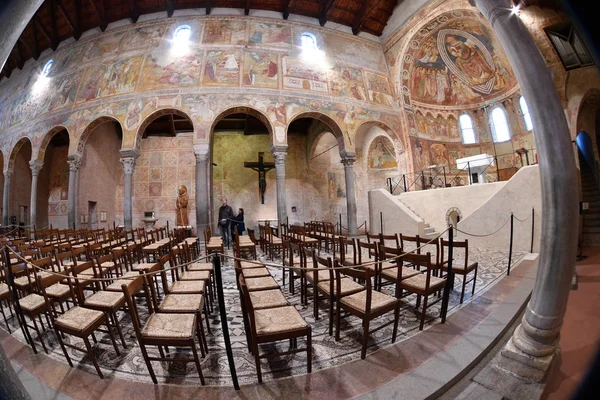 POMPOSA, ITALY - OCTOBER 9 2016 - Pomposa church abbey — Stock Photo, Image