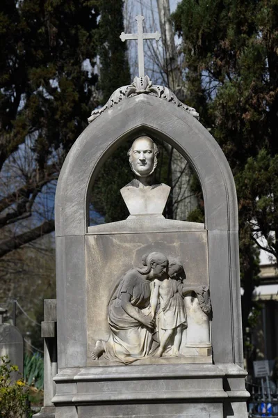 Cimitero Inglese a Firenze meravigliose statue — Foto Stock