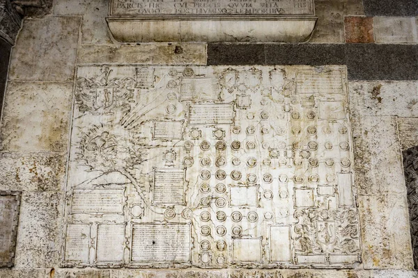 Cremona: Γοτθική θόλο ανάγλυφο — Φωτογραφία Αρχείου