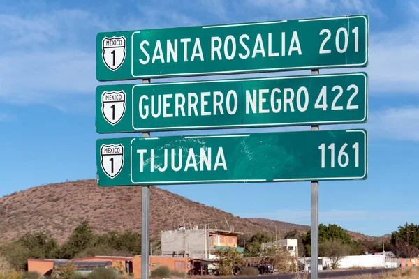 Znak drogowy meksykańskiej baja california tijuana — Zdjęcie stockowe