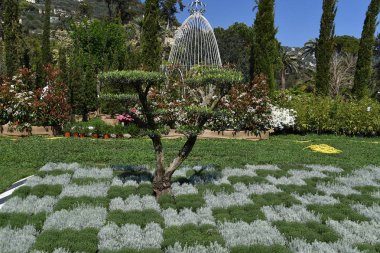 Genoa, İtalya - 27 Nisan 2017 - Euroflora dönmek için Cenova Nervi parklar benzersiz senaryoda 