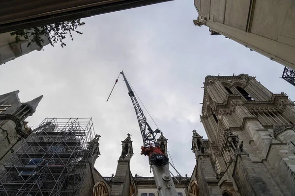 Notre dame paris en cours de restauration — Photo