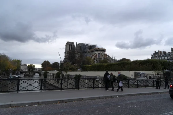 Notre dame Paris restorasyon altında — Stok fotoğraf