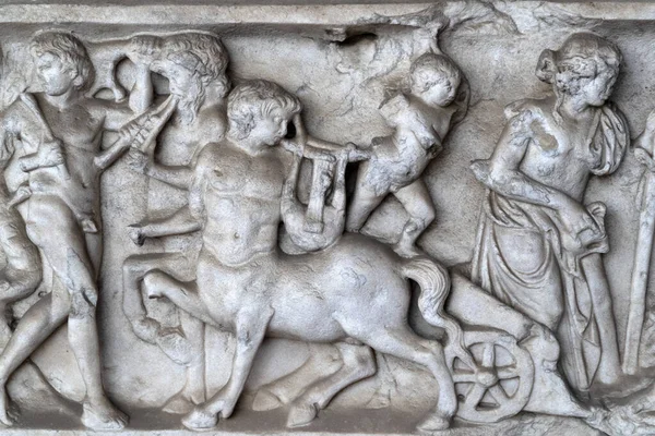 Bas relief on sarcophagus in Bath of Diocletian in Rome — Stock Photo, Image