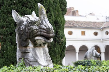 Roma 'da Diocletian Hamamı Michelangelo manastırı dev hayvan heykeli