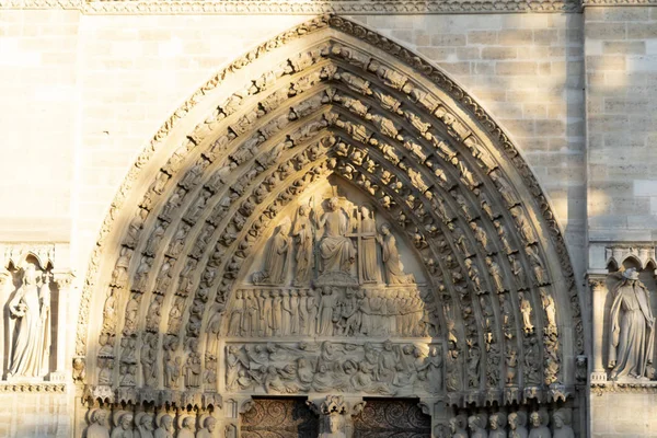 Notre dame Paris avant de brûler — Photo