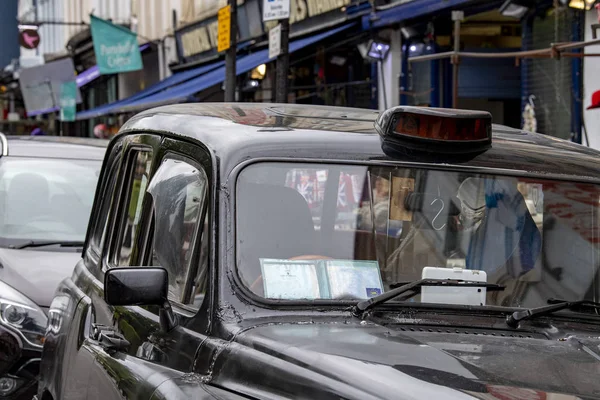 Londres Inglaterra detalhe táxi preto em portobello — Fotografia de Stock