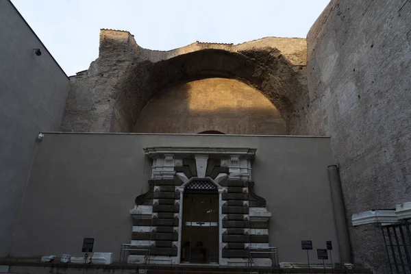 로마에 있는 디오클레티아누스의 목욕탕 — 스톡 사진