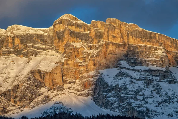 Monte croce dolomites badia valley mountains at sunset — Stock Photo, Image