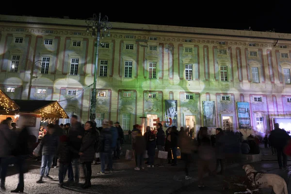 GENOA, ITÁLIA - 22 DE DEZEMBRO DE 2019 - Mercado tradicional de Natal em De Ferrari Place — Fotografia de Stock