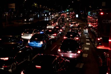 Meksika 'da gece trafik sıkışıklığı